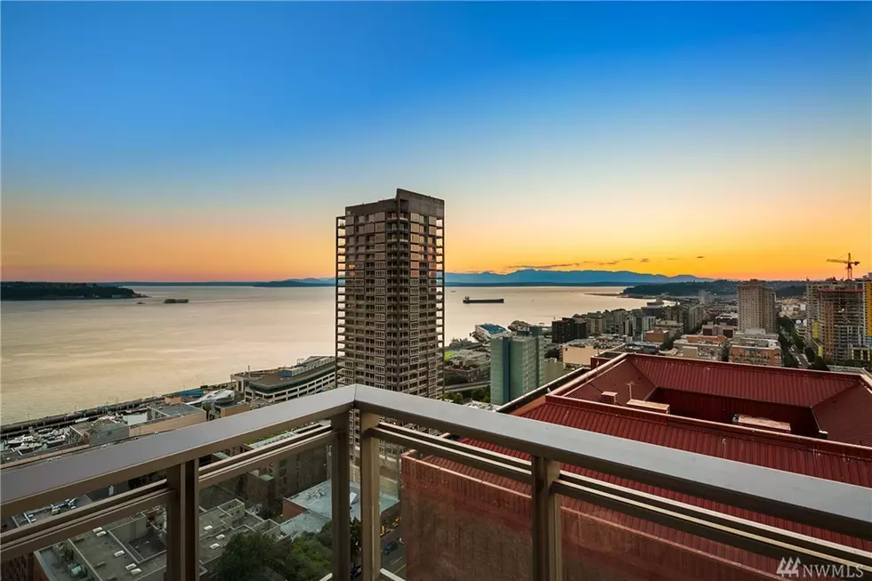 R.E.M. Guitarist Peter Buck Selling Seattle Condo