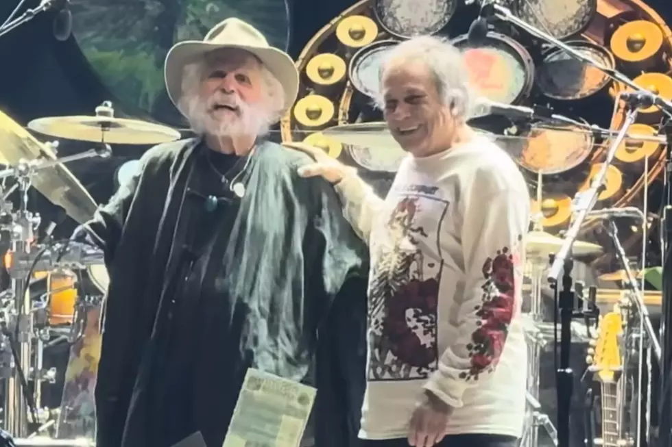 Bob Weir's Last Concert Was a Joyous Celebration of Grateful Dead
