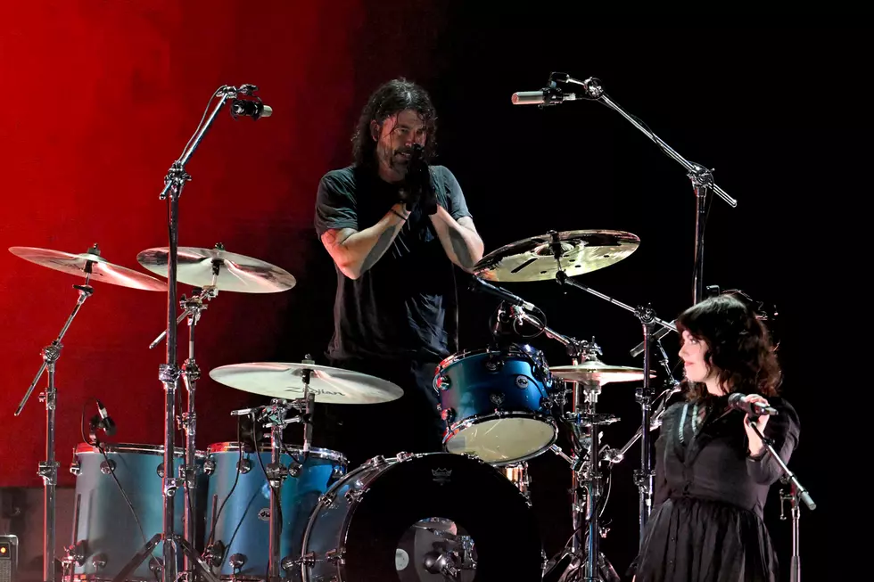 Dave Grohl Returns to the Stage for Nirvana Reunion at FireAid