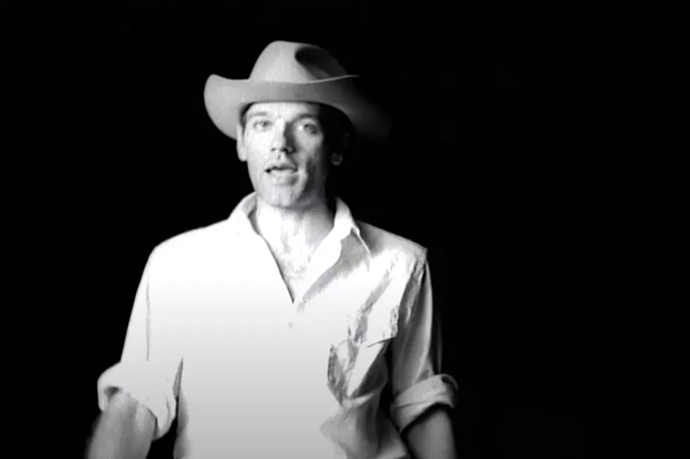 R.E.M. Wrestles With Writer's Block on 'Man on the Moon'