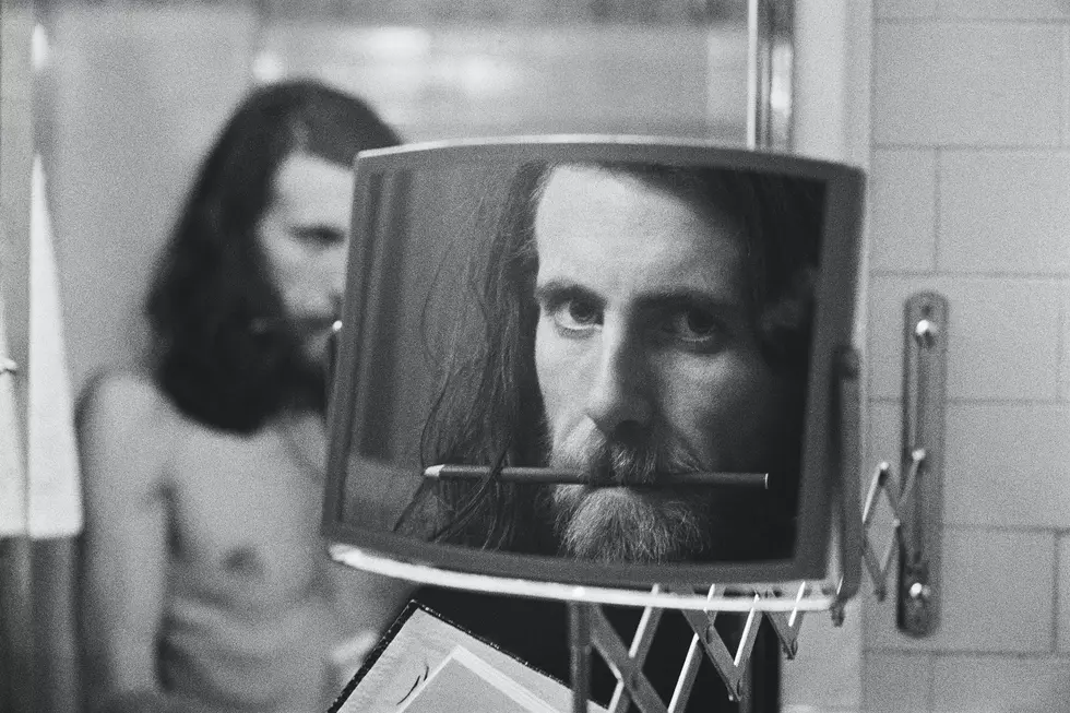 Graham Nash Reflects on His Photos of CSNY, Dylan, Joni Mitchell