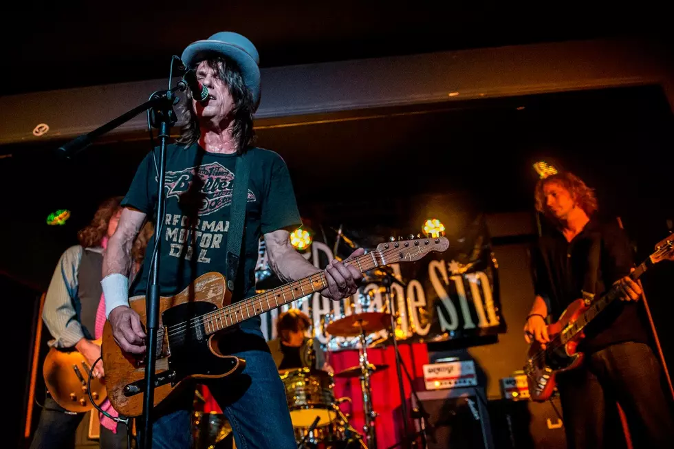 After 30 Years, Ex-Georgia Satellite Dan Baird Embraces the Rock 'n' Roll 'Circus Life': Exclusive Interview