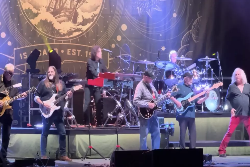 Kansas Reunites in Kansas: Set List, Video